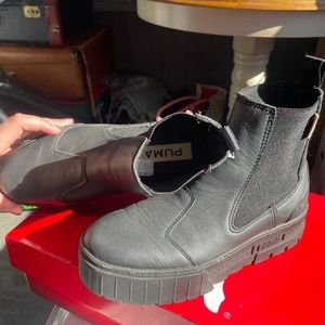 Puma leather platform Chelsea boots